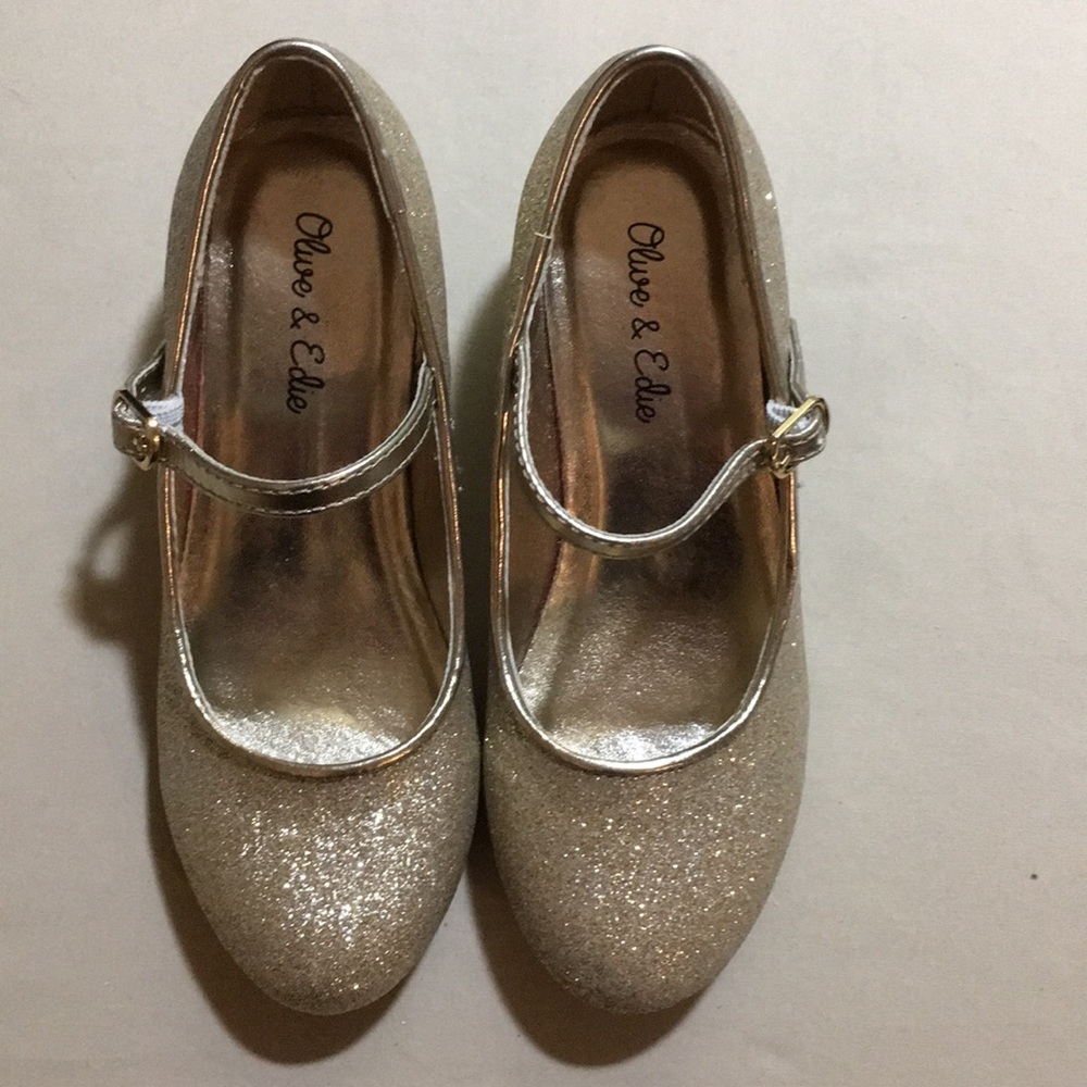 Gold sparkle girls shoes